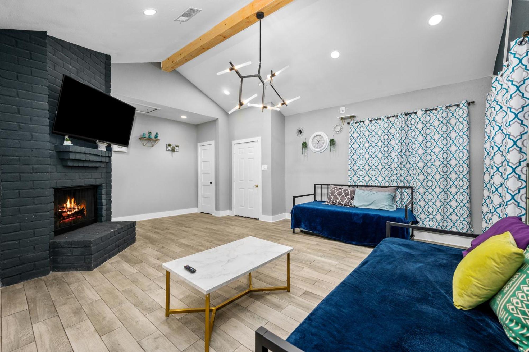 Spacious Galleria Apartment With Free Park Х'юстон Екстер'єр фото