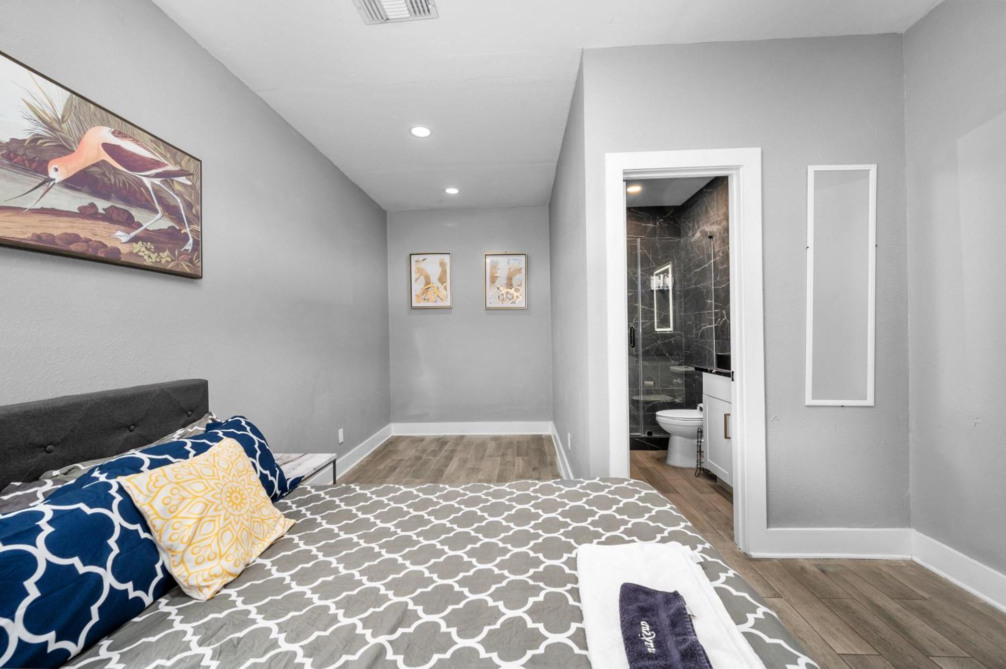 Spacious Galleria Apartment With Free Park Х'юстон Екстер'єр фото